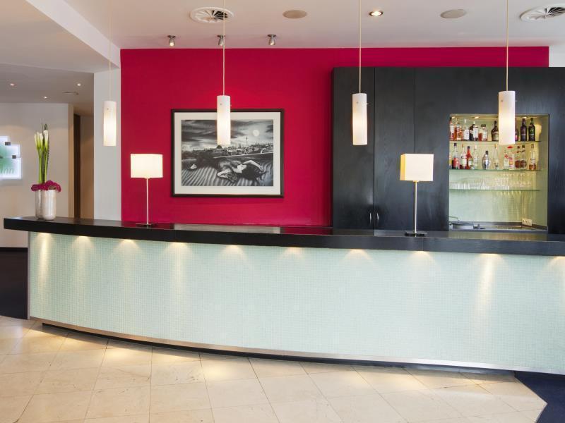 Holiday Inn Berlin City Center East Prenzlauer Berg By Ihg Екстериор снимка