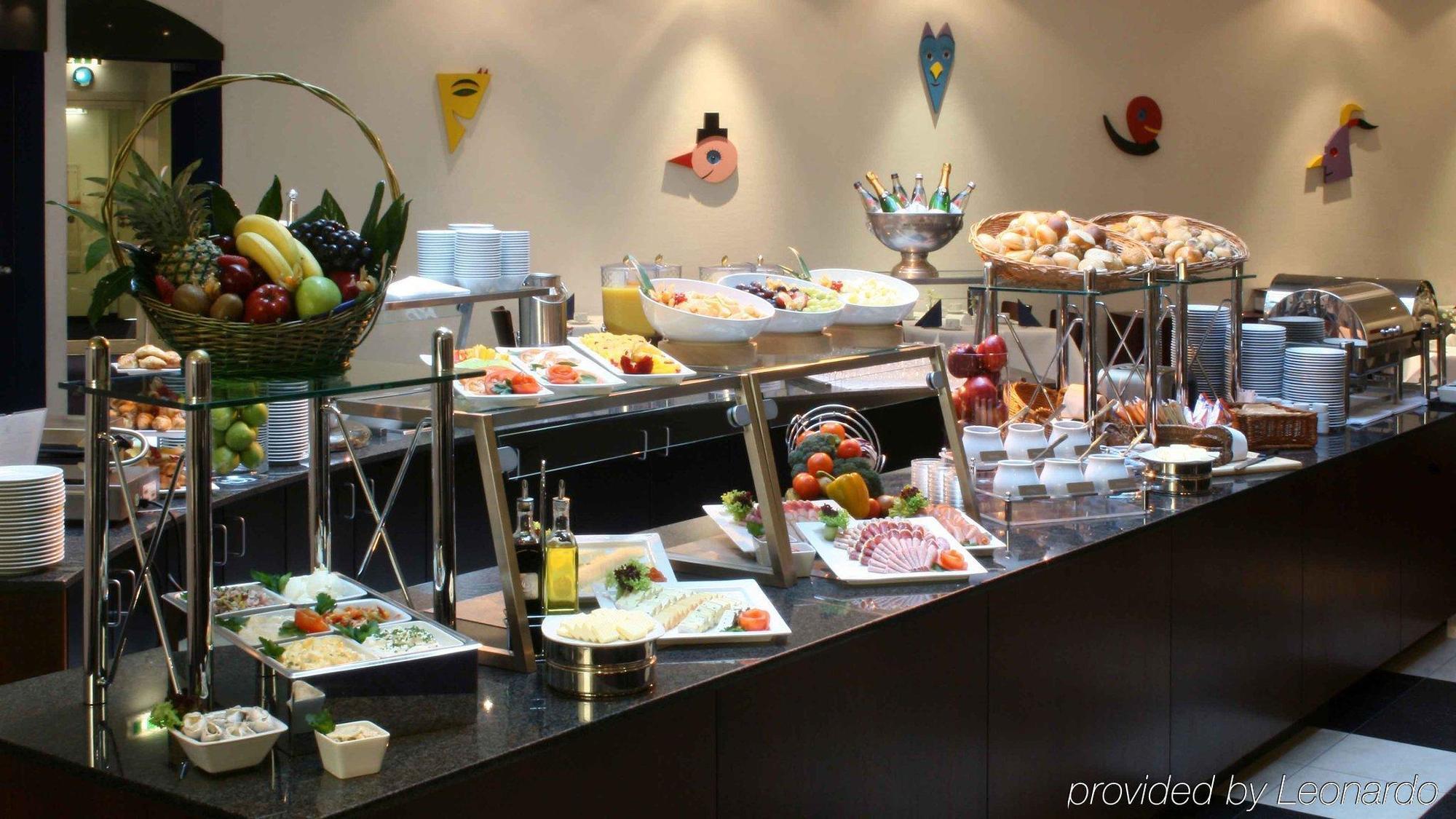 Holiday Inn Berlin City Center East Prenzlauer Berg By Ihg Екстериор снимка