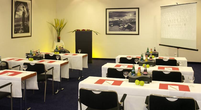 Holiday Inn Berlin City Center East Prenzlauer Berg By Ihg Екстериор снимка