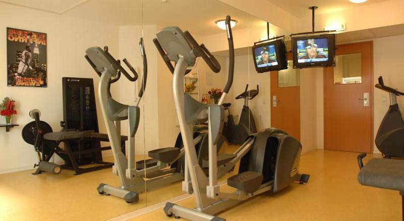Holiday Inn Berlin City Center East Prenzlauer Berg By Ihg Екстериор снимка