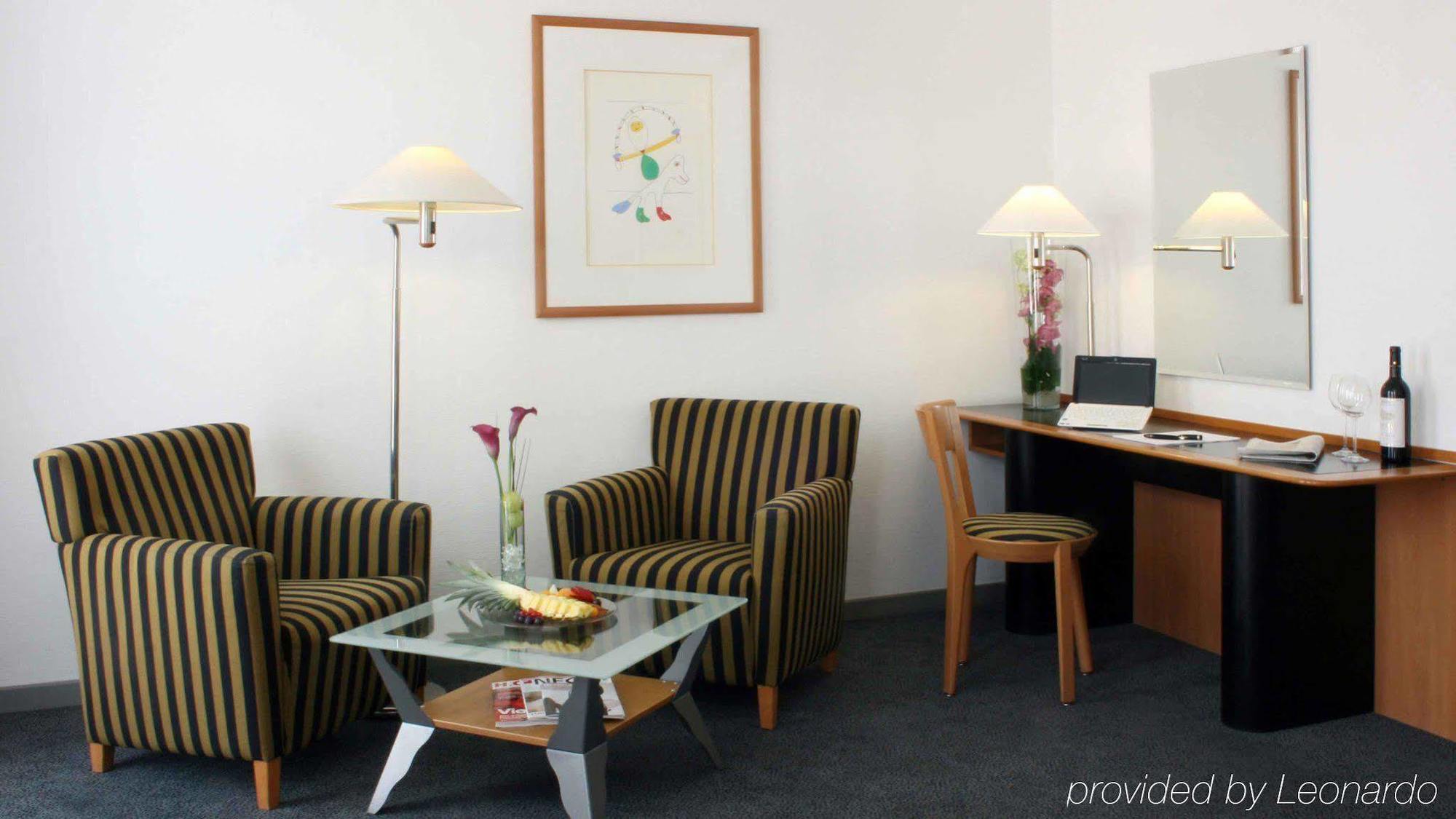 Holiday Inn Berlin City Center East Prenzlauer Berg By Ihg Екстериор снимка